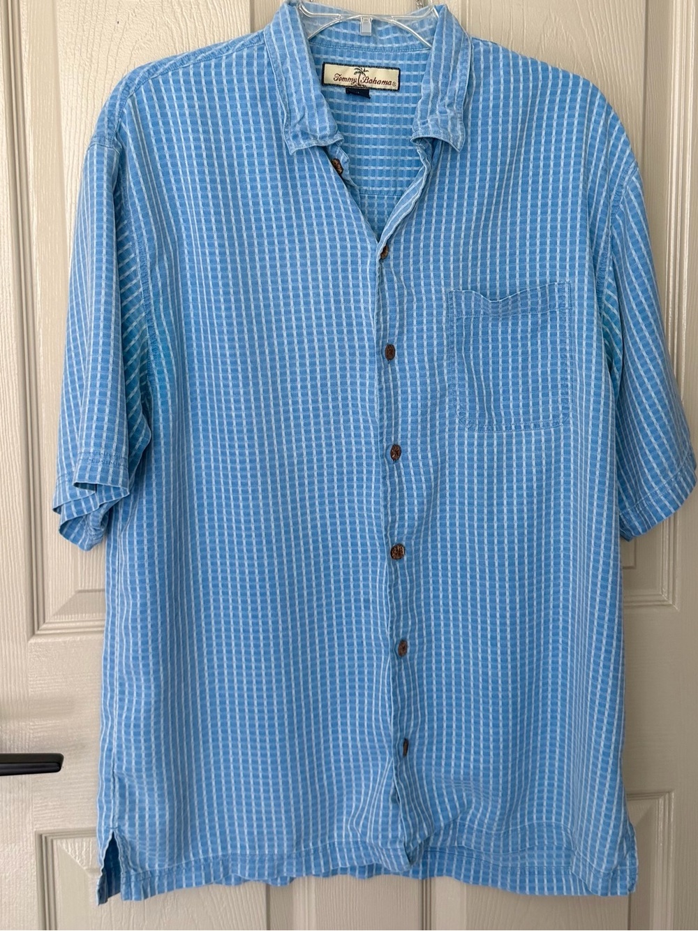 Light Blue Stripe Linen Short-Sleeve Shirt by Tommy Bahama men’s size M